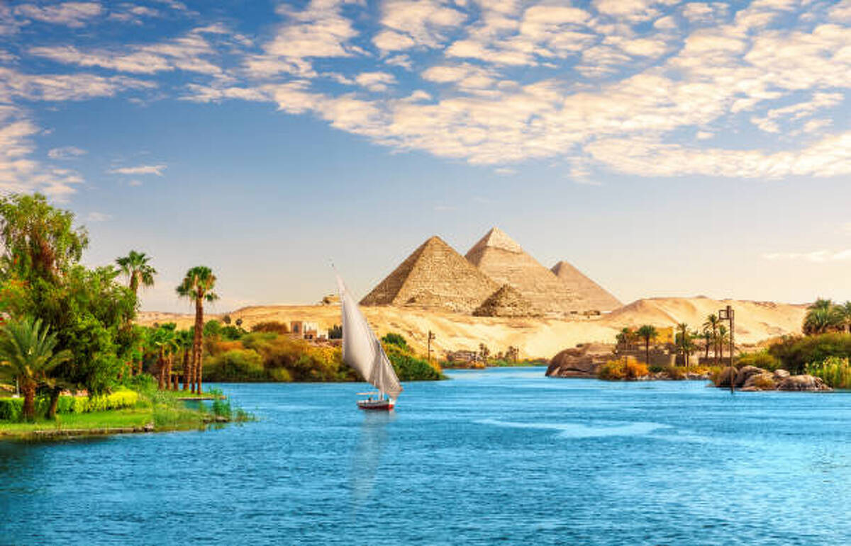 Descubre Egipto: El Cairo y Crucero 4 noches con Abu Simbel